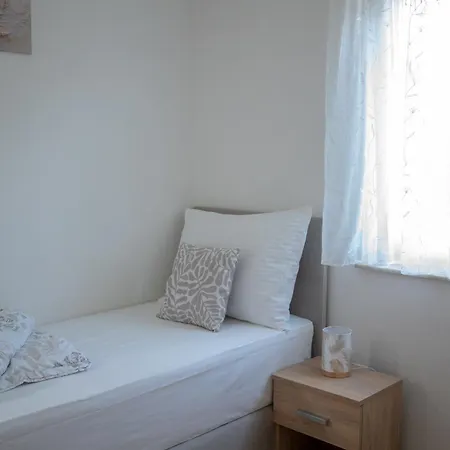Bed & Breakfast Pansion *