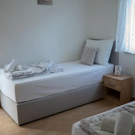 Pansion Bed & Breakfast *