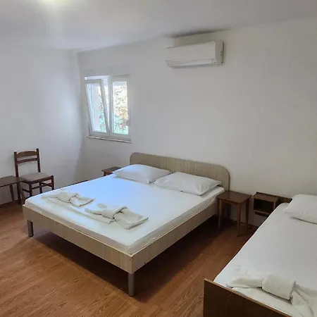 Pansion Bed & Breakfast
